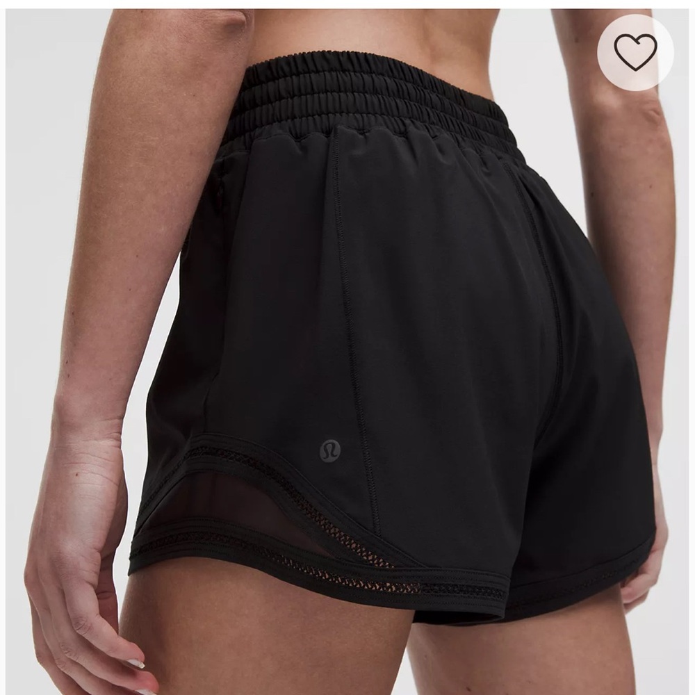 Lululemon Hotty Hot HR Lined Short 4"
Lace Trim NWT